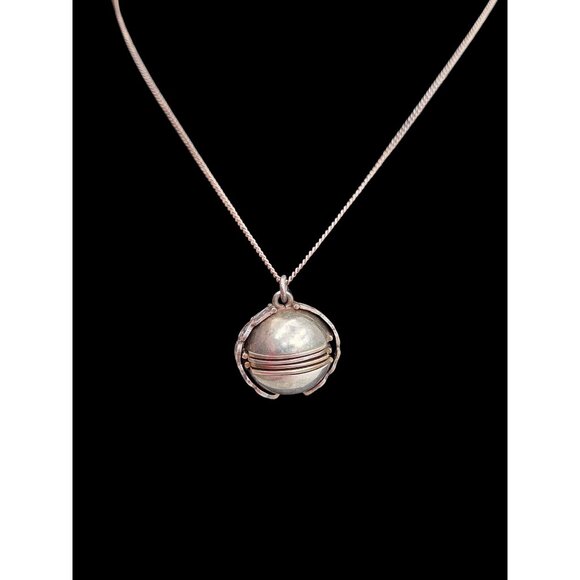 Vintage Sterling Orb Locket Pendant for Multiple Photographs With Chain - Picture 1 of 10